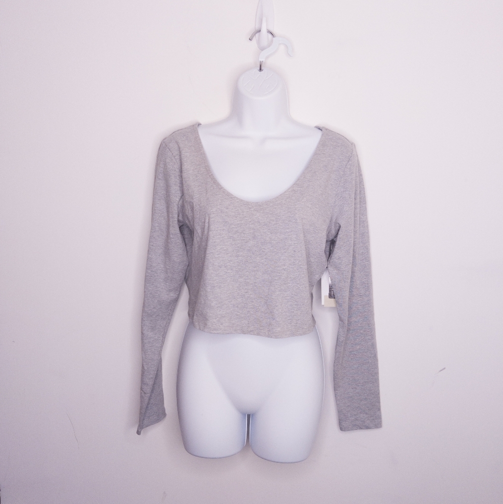 BP Nordstrom Scoop Neck Crop Top Long Sleeves Size Large Gray Shirt